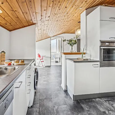 Apartman 2 Bedroom Amazing In *